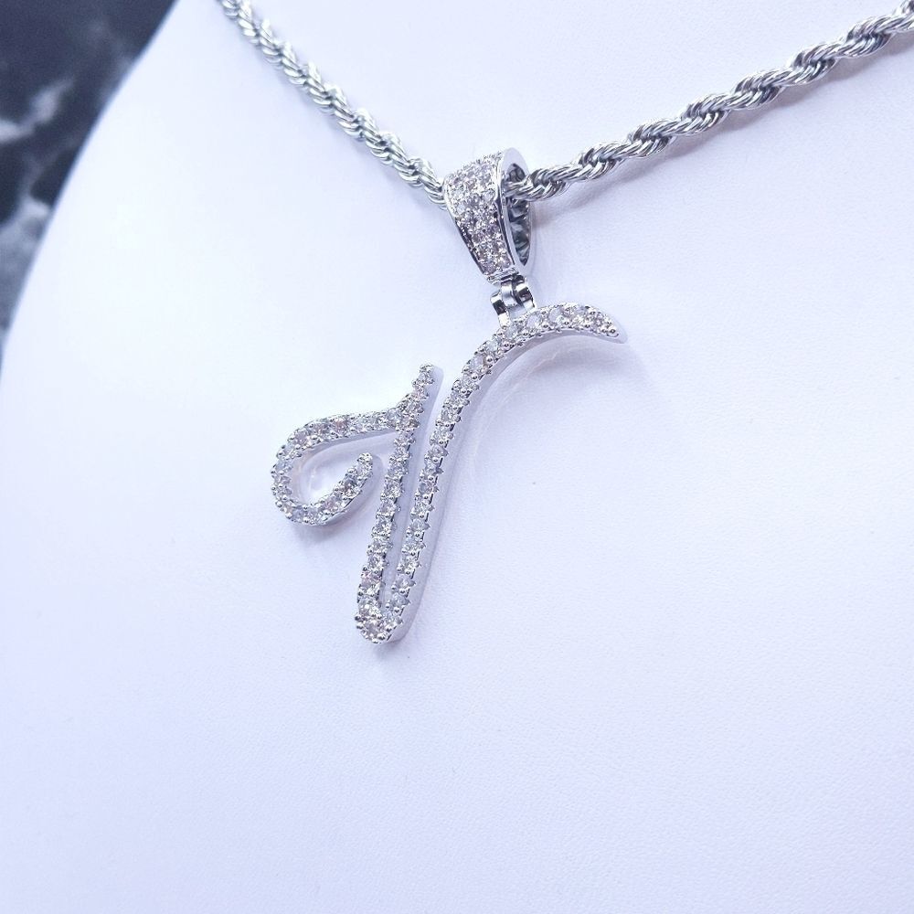 18"Rope Chain - White Finish Cursive V. Initial - image 3